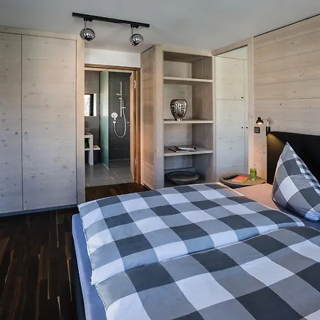 N6 Apartment